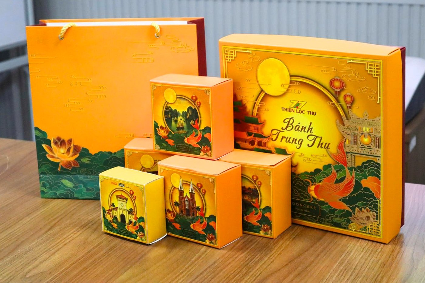 Bộ hộp quà bánh Trung Thu Thiện Lộc Thọ và túi giấy